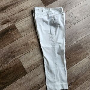Women's New Lands'End White Pants ; Size- 10; 98%- Cotton. Without tag